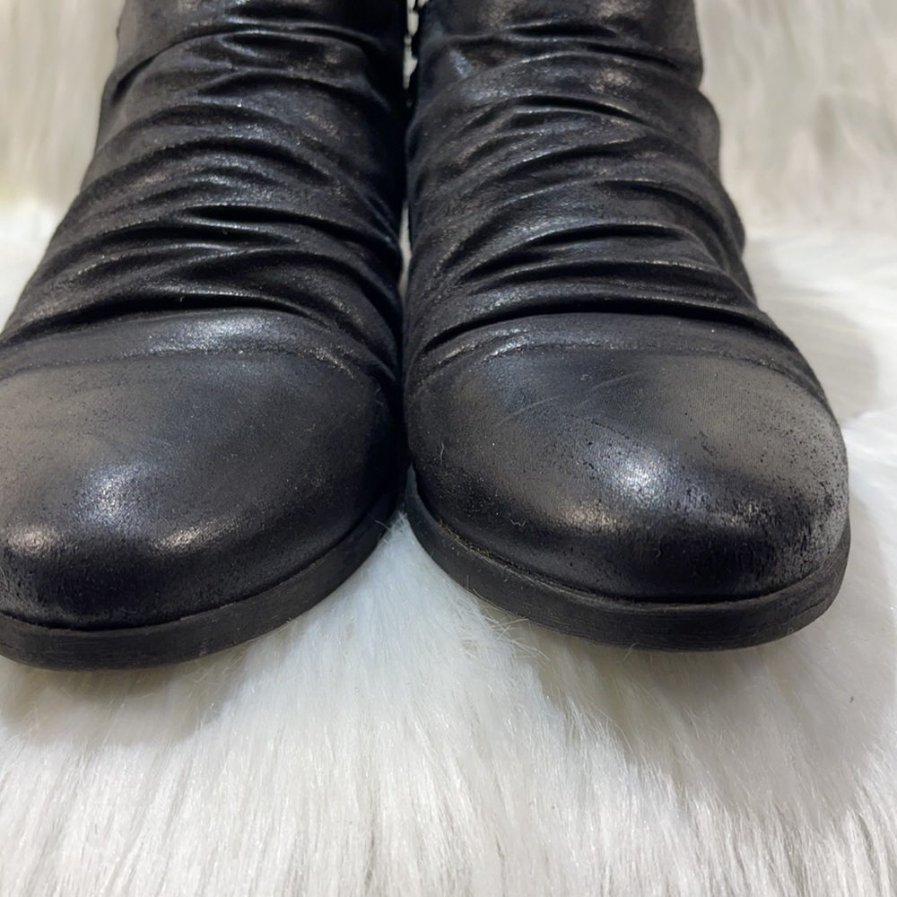 BareTraps Guenna Black Ankle Boots w/ Chain and Straps Detail - Picture 3 of 14